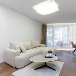 Apartamentas 100 & 1