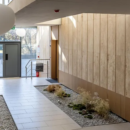 Apartamentas 100 & 1