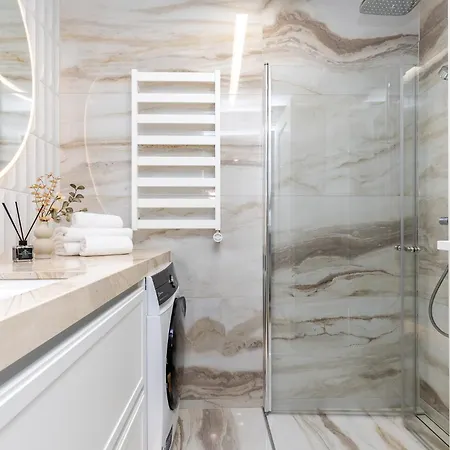 Апартаменти Apartamentas 100 & 1